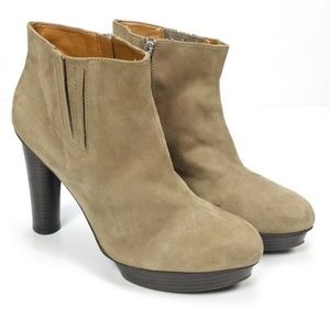B Makowsky Ankle Booties Boots Sz 10 Brown Shoes